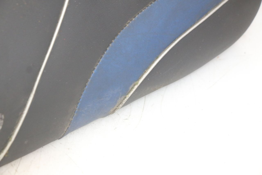 photo de ASIENTO PIAGGIO MP3 LT 400 (2007 - 2012) - Enfoque en la estructura