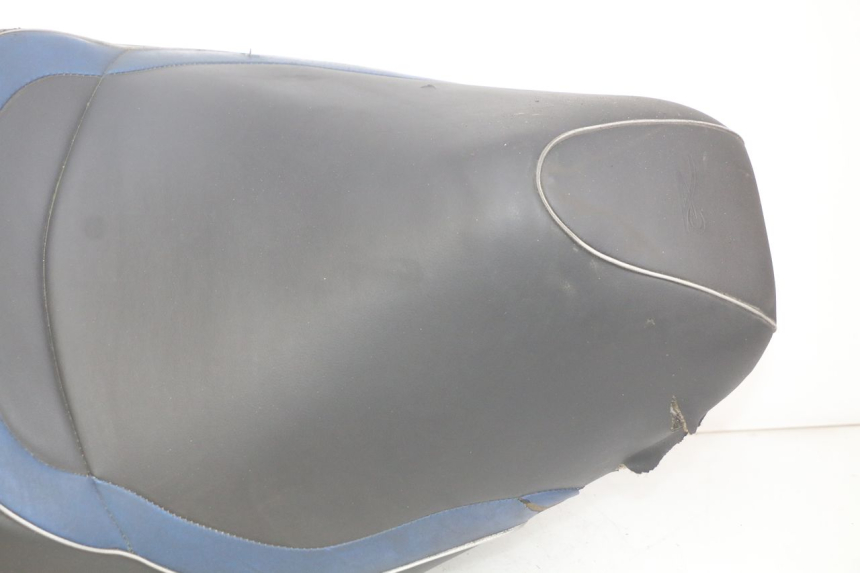 photo de ASIENTO PIAGGIO MP3 LT 400 (2007 - 2012) - Estado de la superficie y material