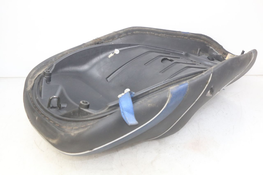 photo de ASIENTO PIAGGIO MP3 LT 400 (2007 - 2012) - Otra perspectiva