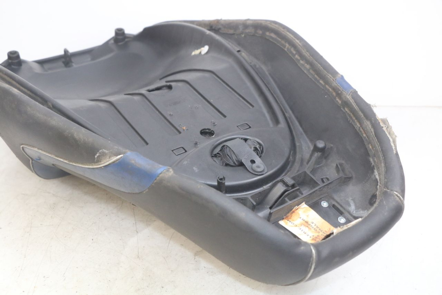 photo de ASIENTO PIAGGIO MP3 LT 400 (2007 - 2012) - Recambio usado revisado