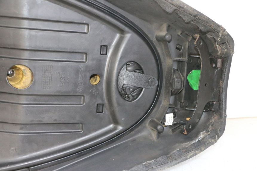 photo de ASIENTO PIAGGIO MP3 LT 400 (2007 - 2012) - Vista principal