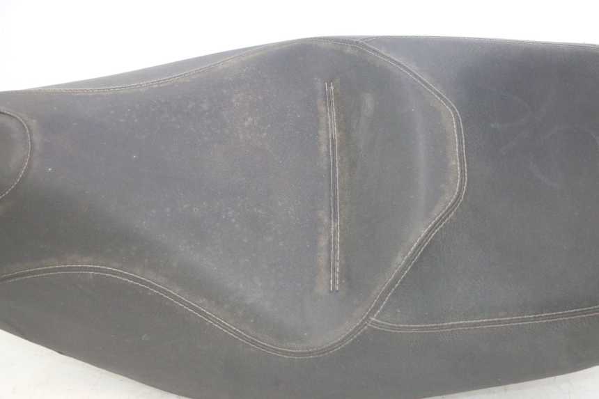 photo de ASIENTO PIAGGIO MP3 LT 300 (2010 - 2016) - Primer plano de alta resolución