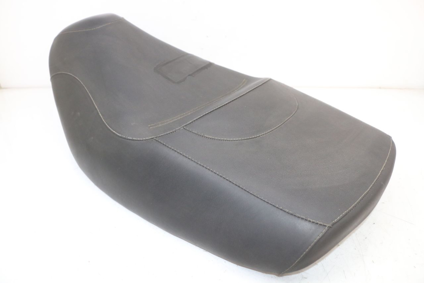 photo de ASIENTO PIAGGIO MP3 125 (2006 - 2014) - Estado de la superficie y material