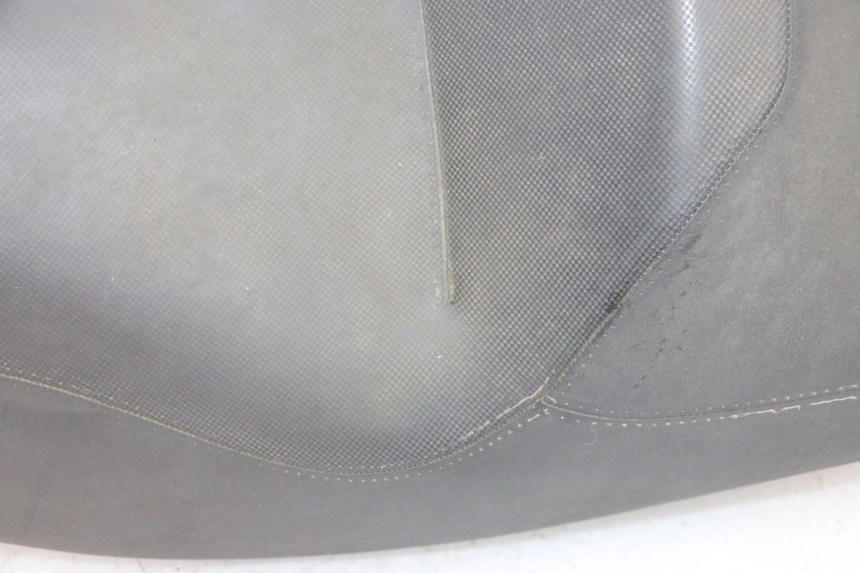 photo de ASIENTO PIAGGIO MP3 RL 250 (2006 - 2010) - Enfoque en la estructura