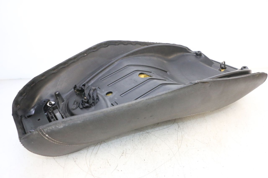 photo de ASIENTO PIAGGIO MP3 RL 250 (2006 - 2010) - Otra vista del artículo