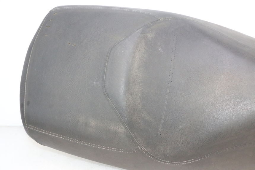 photo de ASIENTO PIAGGIO MP3 RL 250 (2006 - 2010) - Zoom estado de uso