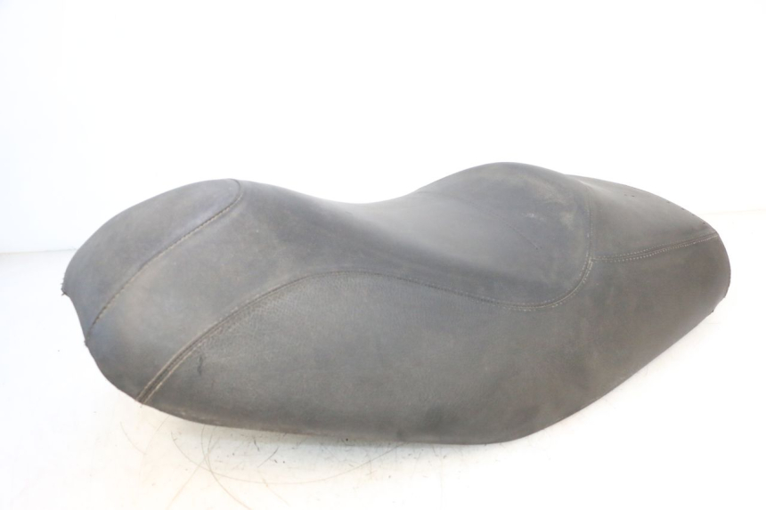 photo de ASIENTO PIAGGIO MP3 RL 250 (2006 - 2010) - Primer plano técnico