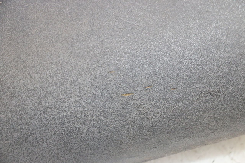 photo de ASIENTO PIAGGIO MP3 RL 250 (2006 - 2010) - Detalles de los puntos de fijación
