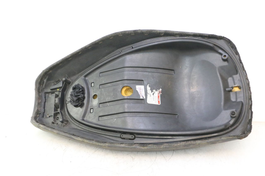 photo de ASIENTO PIAGGIO MP3 125 (2006 - 2014) - Foto de producto adicional