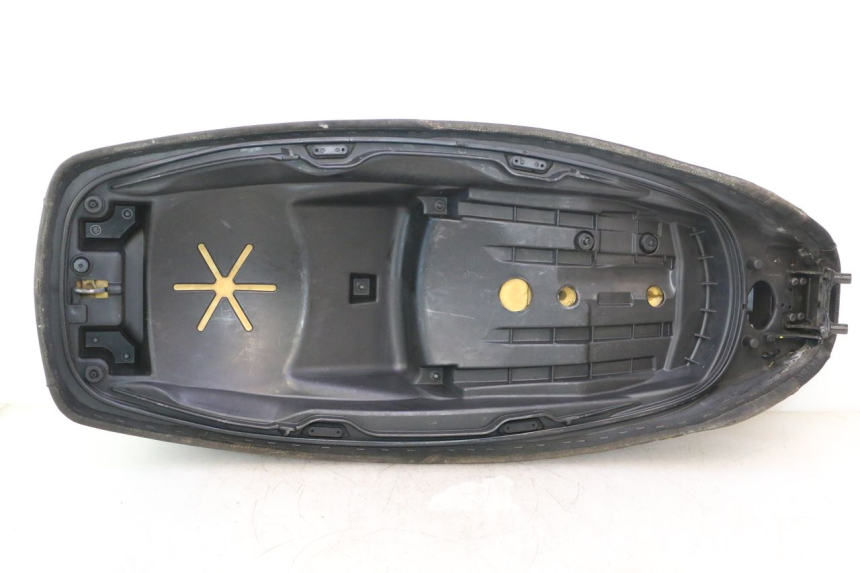 photo de ASIENTO PIAGGIO MP3 500 (2016 - 2018) - Características distintivas