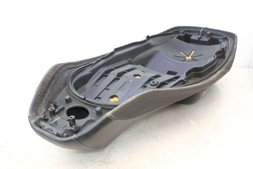 photo de ASIENTO PIAGGIO MP3 500 (2016 - 2018) - Primer plano técnico