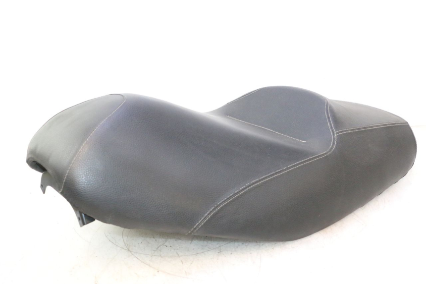 photo de ASIENTO PIAGGIO MP3 125 (2006 - 2014) - Características distintivas