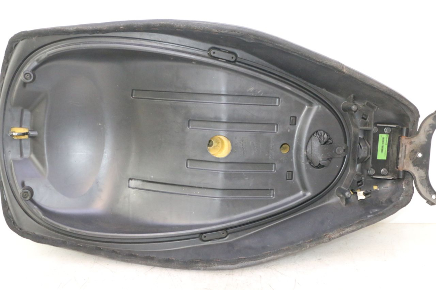 photo de ASIENTO PIAGGIO MP3 125 (2006 - 2014) - Inspección visual detallada