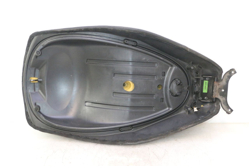 photo de ASIENTO PIAGGIO MP3 125 (2006 - 2014) - Ángulo de visión alternativo