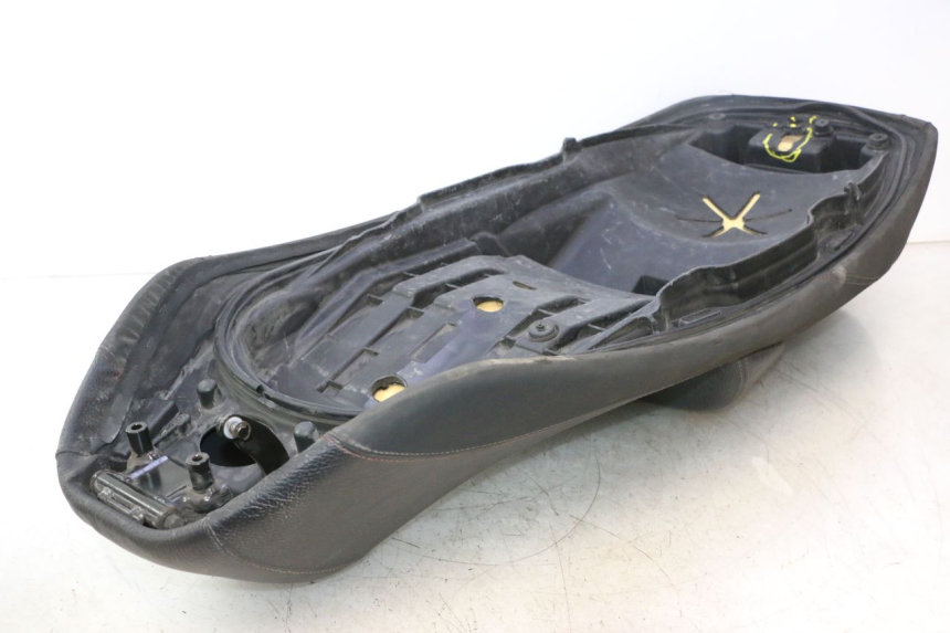 photo de ASIENTO PIAGGIO MP3 500 (2016 - 2018) - Otra vista del artículo