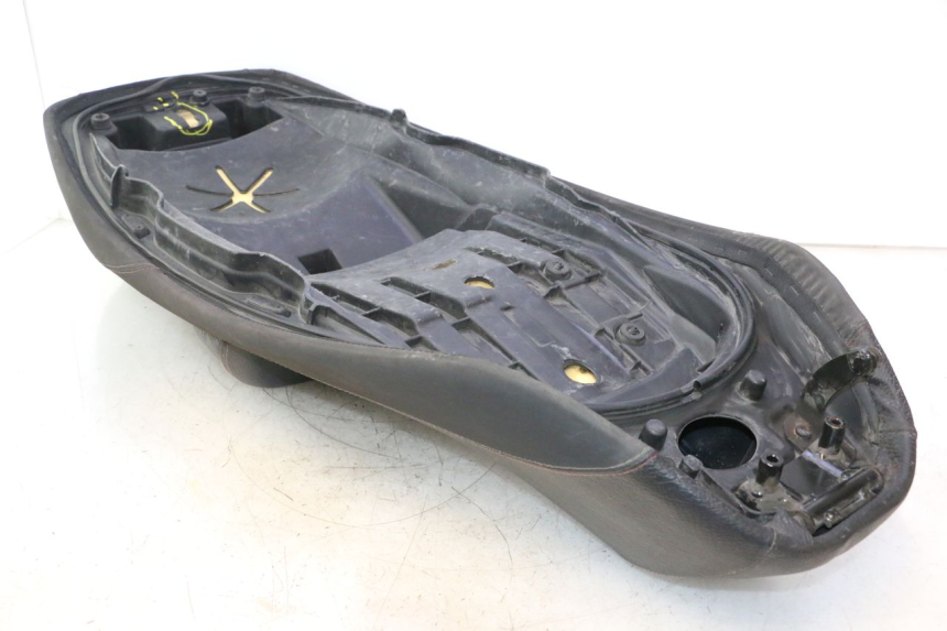 photo de ASIENTO PIAGGIO MP3 500 (2016 - 2018) - Inspección visual detallada