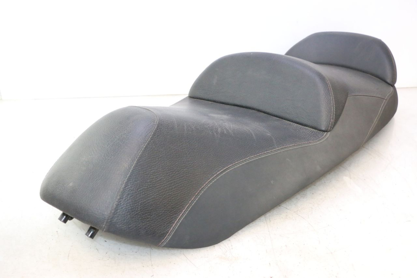 photo de ASIENTO PIAGGIO MP3 500 (2016 - 2018) - Enfoque en la estructura