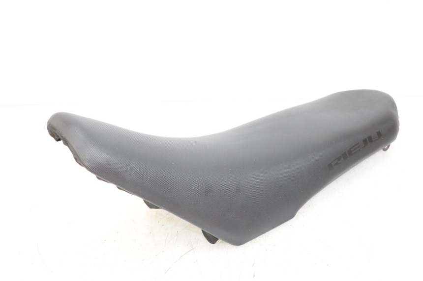 photo de ASIENTO RIEJU MRT 50 (2018 - 2021) - Estado de la superficie y material