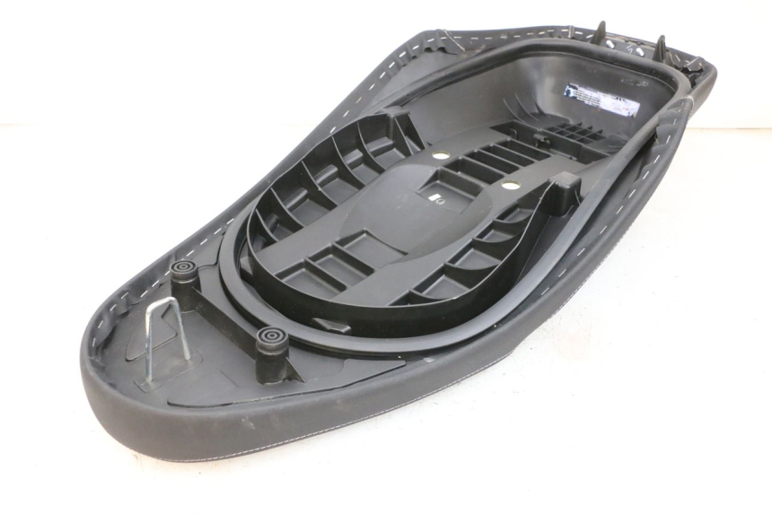 photo de ASIENTO YAMAHA NEO'S CORE 1 (2022 - 2026) - Primer plano técnico