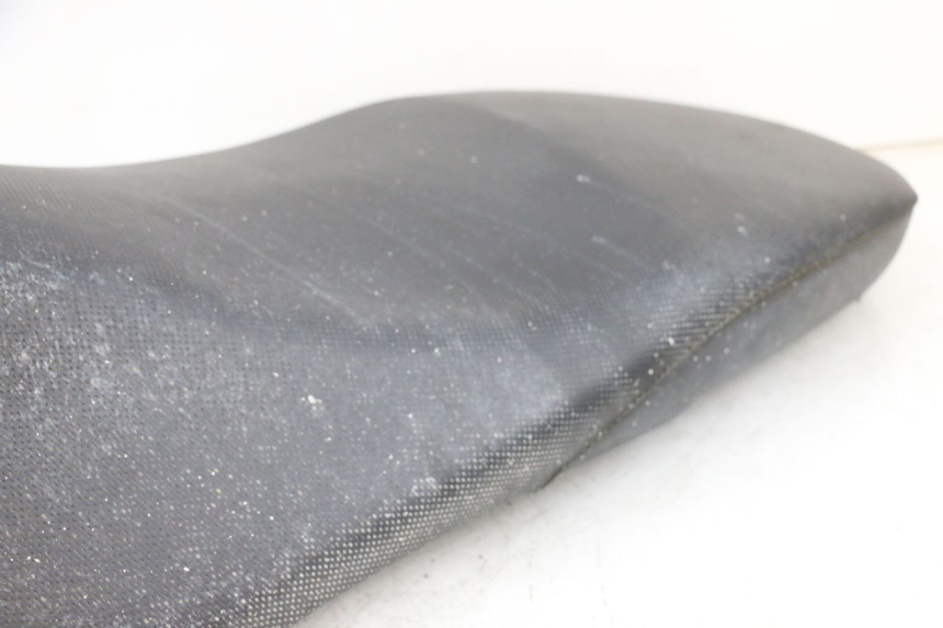 photo de ASIENTO YAMAHA NEO'S NEOS 2T 50 (1998 - 2007) - Zoom sobre los componentes