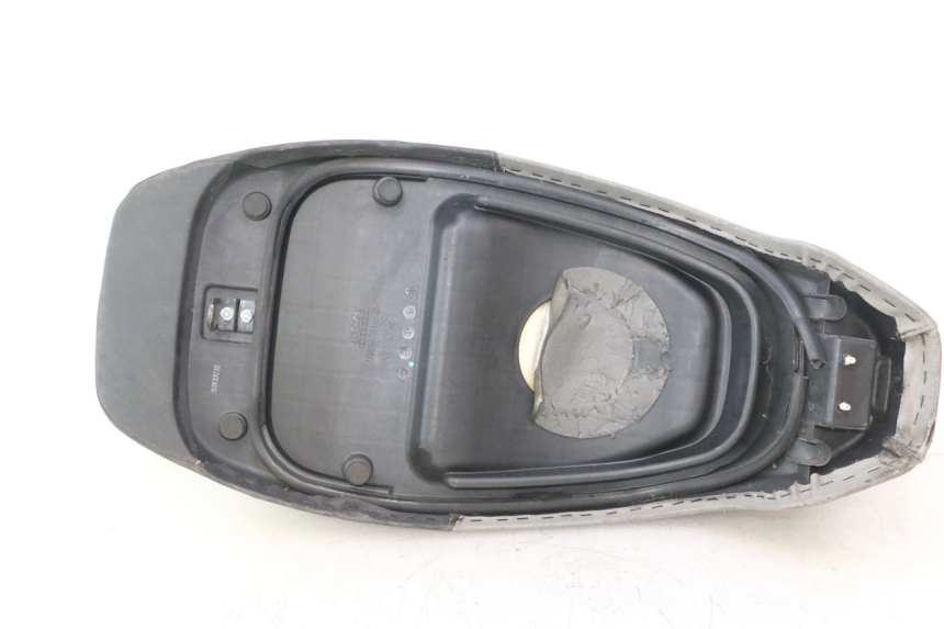 photo de ASIENTO KYMCO LIKE 4T 50 (2019 - 2025) - Perfil de la pieza de repuesto