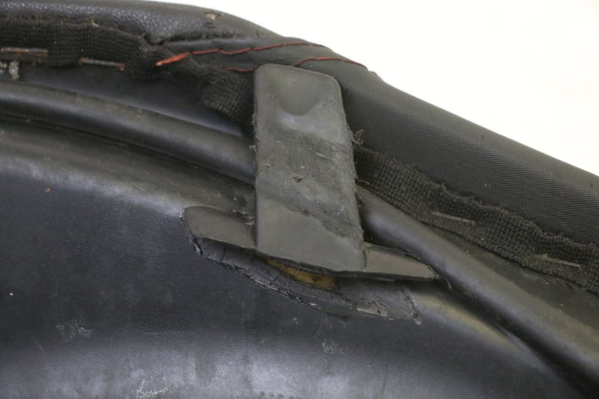 photo de ASIENTO PIAGGIO NEW TYPHOON 50 (2010 - 2017) - Detalle de la pieza