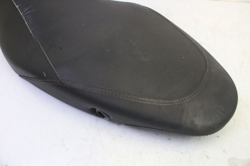 photo de ASIENTO PIAGGIO NEW TYPHOON 50 (2010 - 2017) - Enfoque en la estructura