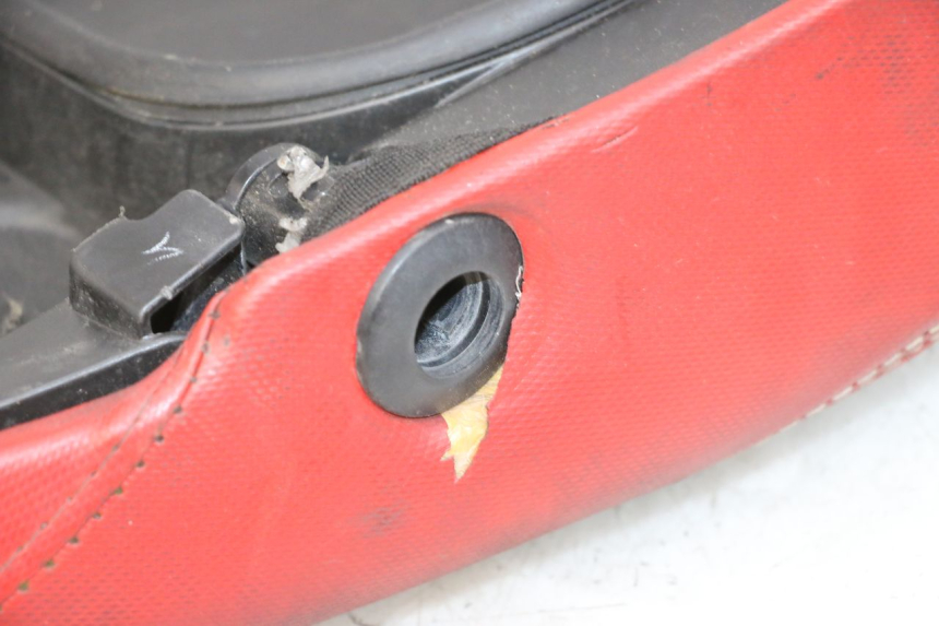 photo de ASIENTO PIAGGIO NEW TYPHOON 50 (2018 - 2021) - Zoom calidad de ocasión