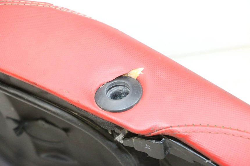 photo de ASIENTO PIAGGIO NEW TYPHOON 50 (2018 - 2021) - Zoom estado de uso