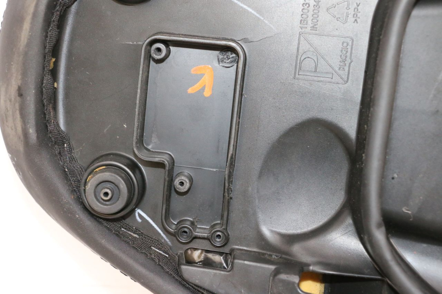 photo de ASIENTO PIAGGIO NEW TYPHOON 50 (2018 - 2021) - Otra perspectiva