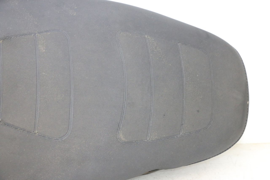 photo de ASIENTO PIAGGIO NEW TYPHOON 50 (2010 - 2017) - Detalle de la pieza