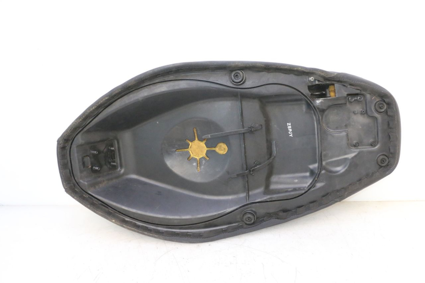 photo de ASIENTO PIAGGIO NEW TYPHOON 50 (2010 - 2017) - Marcados y referencias originales