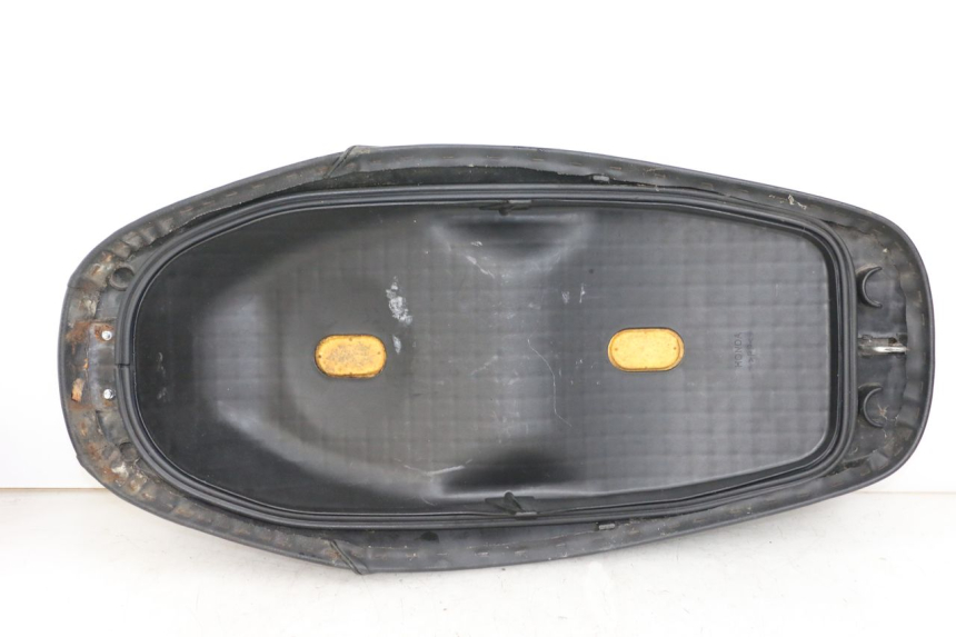 photo de ASIENTO HONDA NHX LEAD 110 (2008 - 2010) - Características distintivas