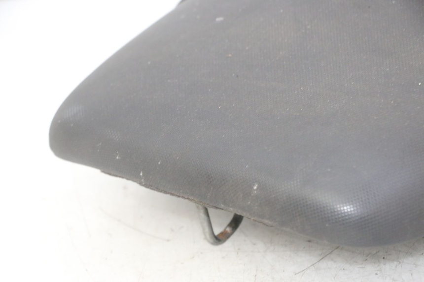 photo de ASIENTO PIAGGIO NRG POWER PUREJET 50 (2018 - 2021) - Inspección visual detallada