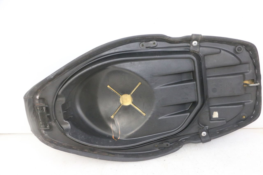 photo de ASIENTO PIAGGIO NRG POWER PUREJET 50 (2018 - 2021) - Vista general del producto