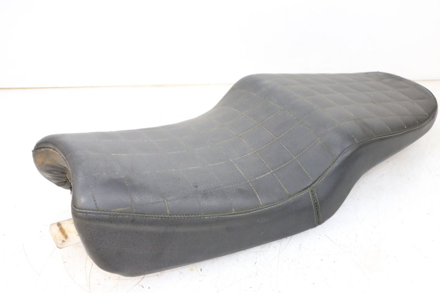 photo de ASIENTO HONDA NSR R 125 (1994 - 2003) - Características distintivas