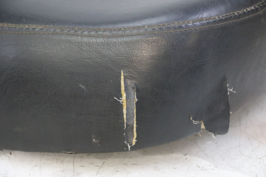 photo de ASIENTO JM MOTORS OLDIES GT 4T 50 (2018 - 2025) - Zoom estado de uso