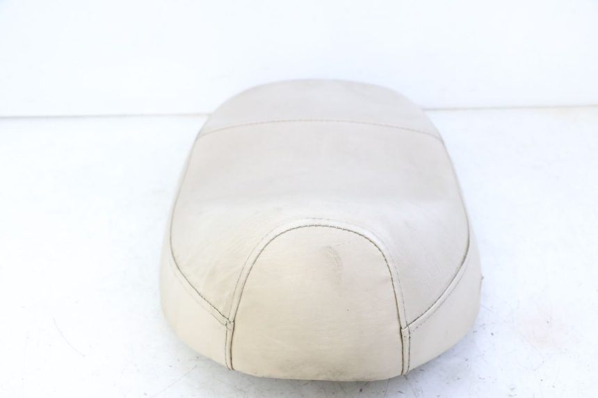 photo de ASIENTO JM MOTORS OLDIES GT 4T 50 (2018 - 2025) - Marcados y referencias originales