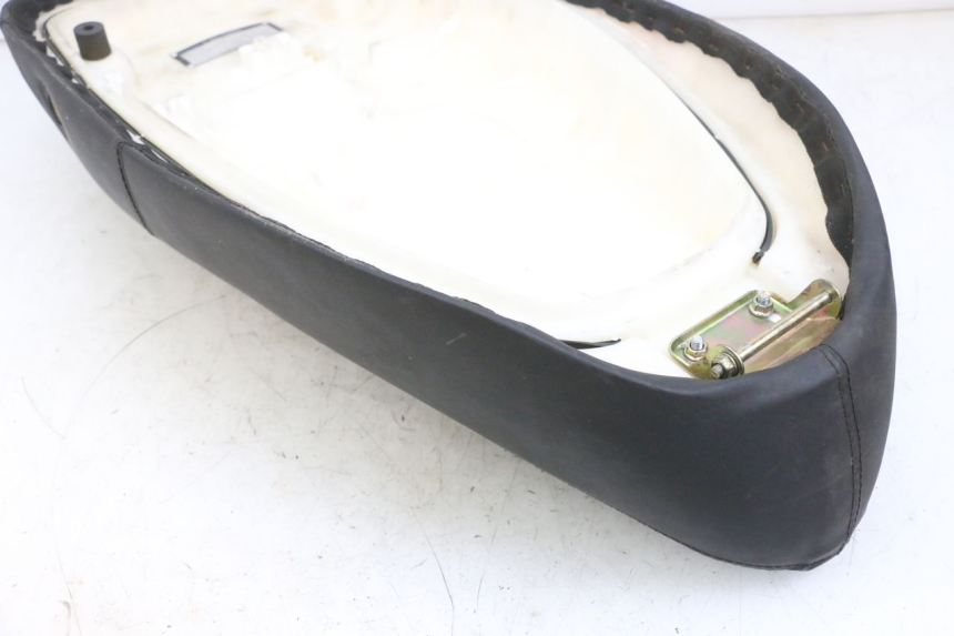 photo de ASIENTO JM MOTORS OLDIES GT 4T 50 (2018 - 2025) - Zoom estado de uso