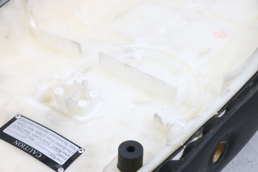 photo de ASIENTO JM MOTORS OLDIES GT 4T 50 (2018 - 2025) - Estado de la superficie y material