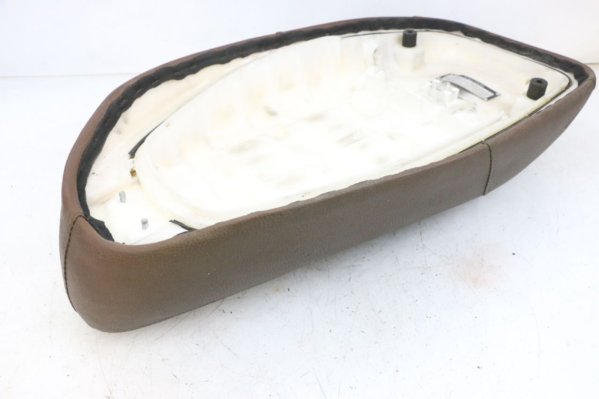 photo de ASIENTO JM MOTORS OLDIES GT 4T 50 (2018 - 2025) - Detalles de los puntos de fijación