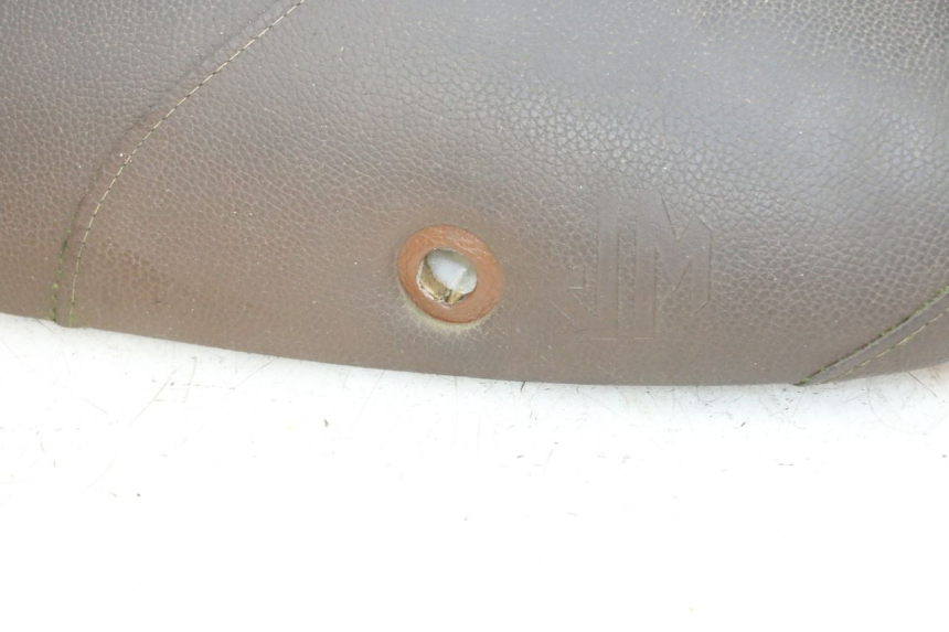 photo de ASIENTO JM MOTORS OLDIES GT 4T 50 (2018 - 2025) - Marcados y referencias originales