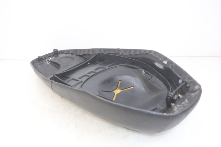 photo de ASIENTO SYM ORBIT 2 4T 50 (2018 - 2022) - Zoom sobre los componentes