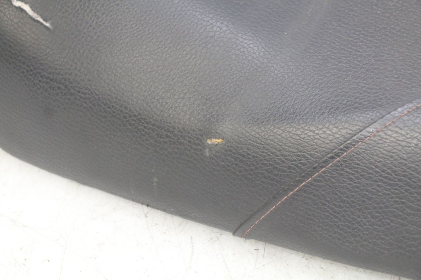 photo de ASIENTO SYM ORBIT 2 4T 50 (2018 - 2022) - Primer plano técnico