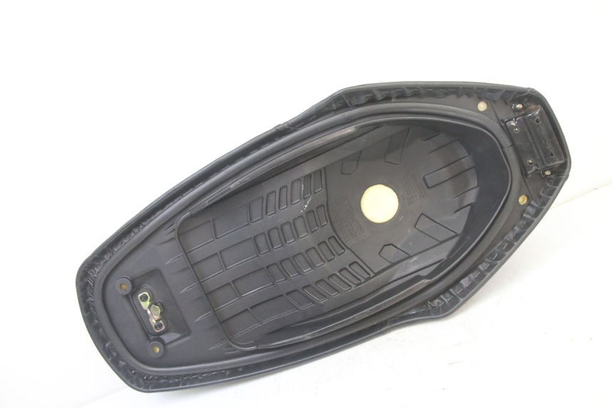 photo de ASIENTO SYM ORBIT III 3 4T 50 (2021 - 2025) - Recambio usado revisado