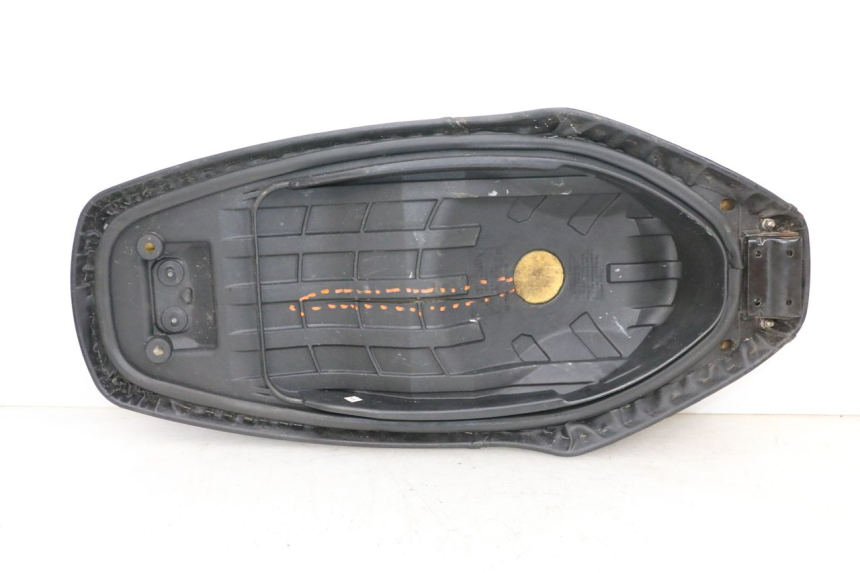 photo de ASIENTO SYM ORBIT III 3 4T 50 (2018 - 2021) - Enfoque en la estructura