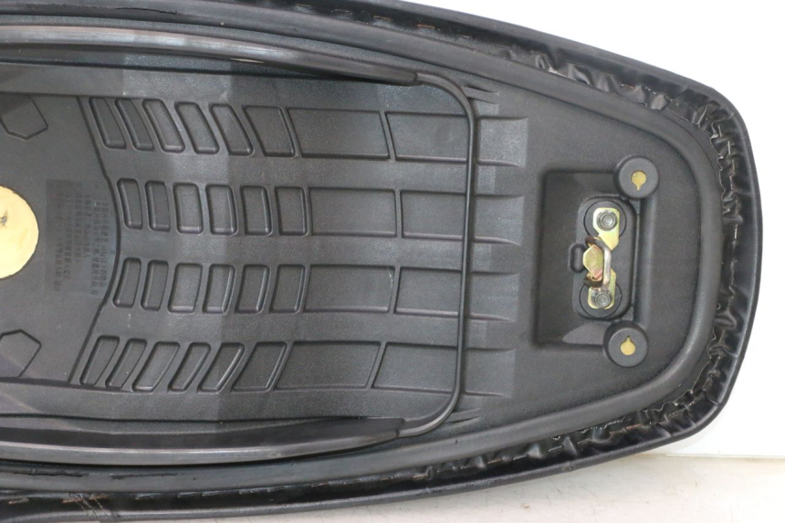 photo de ASIENTO SYM ORBIT III 3 4T 50 (2021 - 2025) - Inspección visual detallada