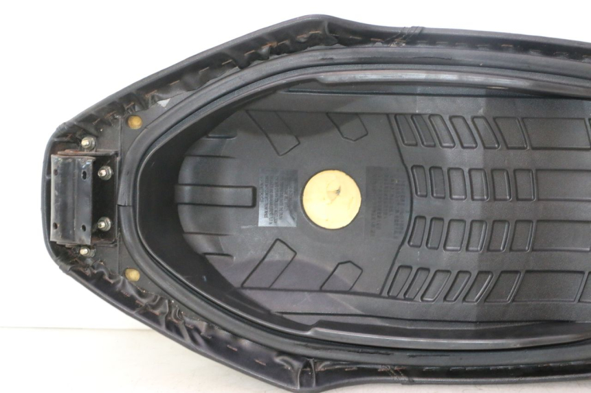 photo de ASIENTO SYM ORBIT III 3 4T 50 (2021 - 2025) - Enfoque en la estructura