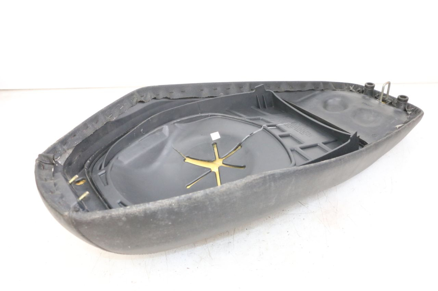 photo de ASIENTO SYM ORBIT 50 (2008 - 2010) - Detalles de los puntos de fijación