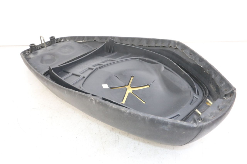 photo de ASIENTO SYM ORBIT 50 (2008 - 2010) - Estado de la superficie y material